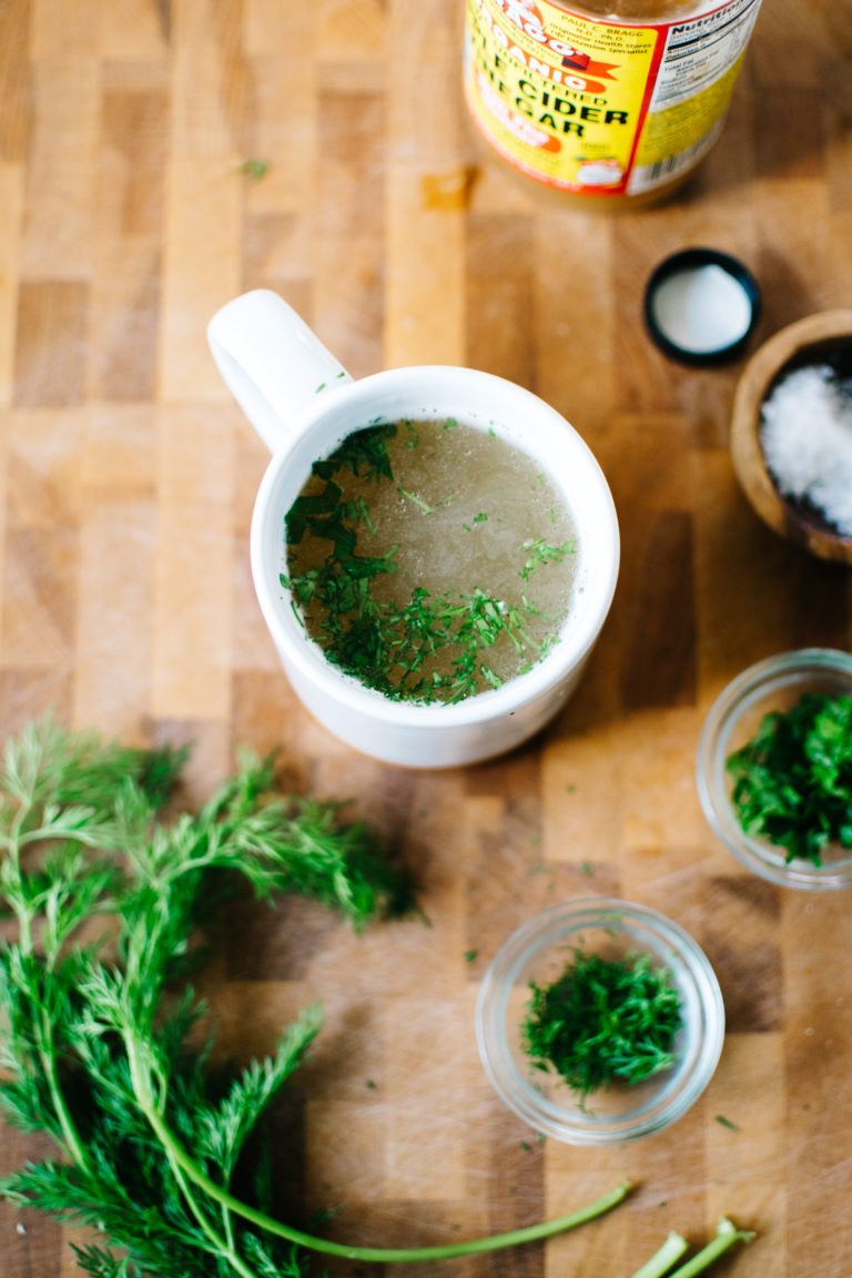 BONE BROTH 101: HOW TO SEASON, EAT & DRINK BONE BROTH. | Kale & Caramel