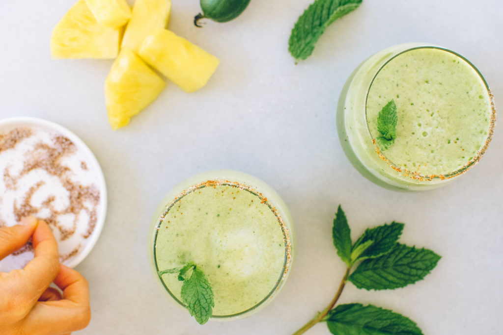 SPICY PINEAPPLE MOJITO GREEN JUICE.