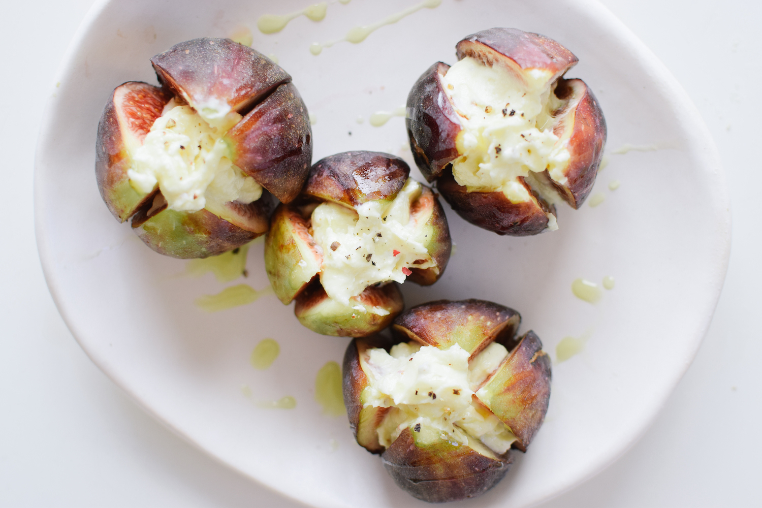 BLACK PEPPER & HONEY RICOTTA STUFFED FIGS. | Kale & Caramel