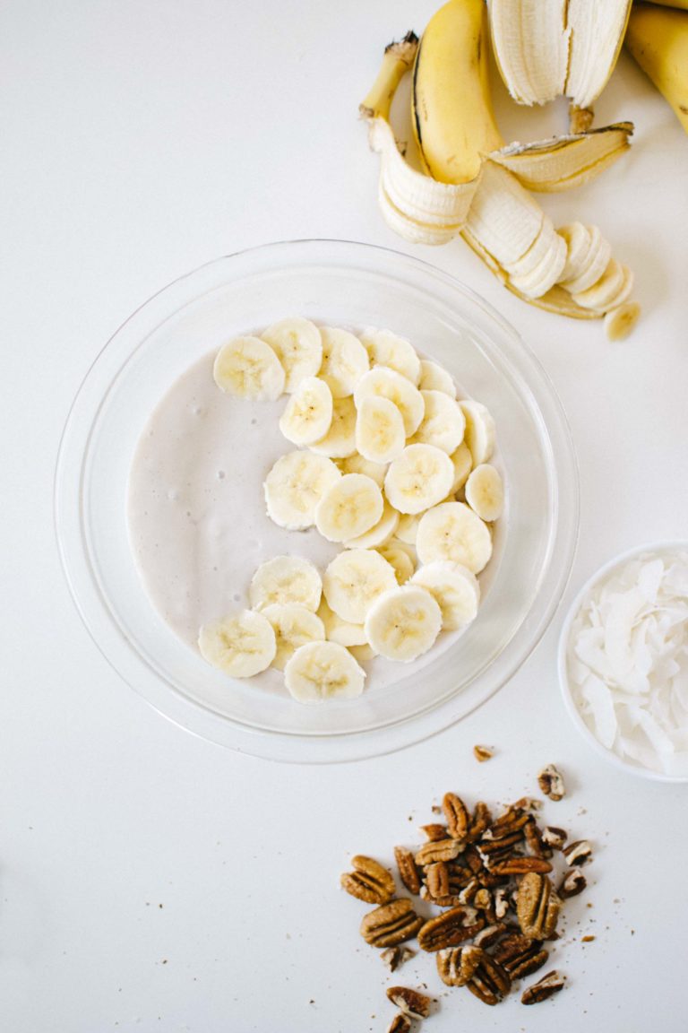 VEGAN BANANA PUDDING POPS. | Kale & Caramel